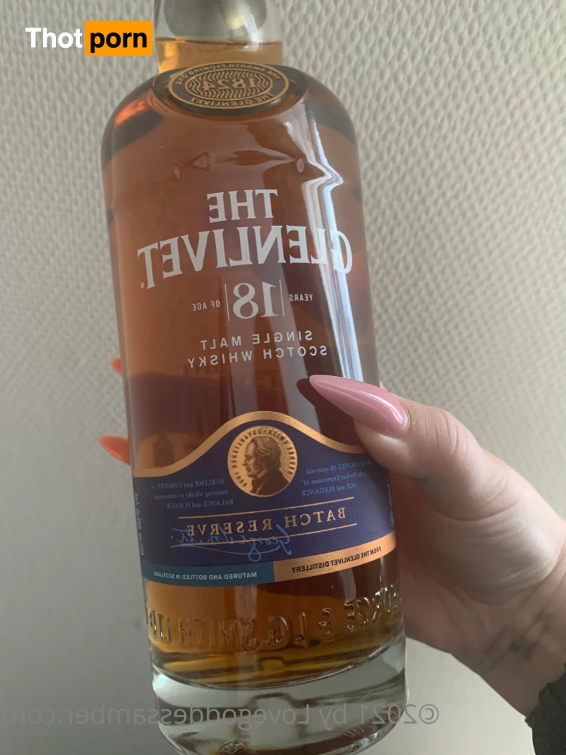 Goddess Amber 8564057