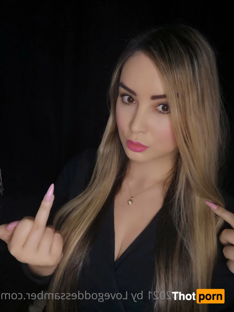 Goddess Amber 8564125