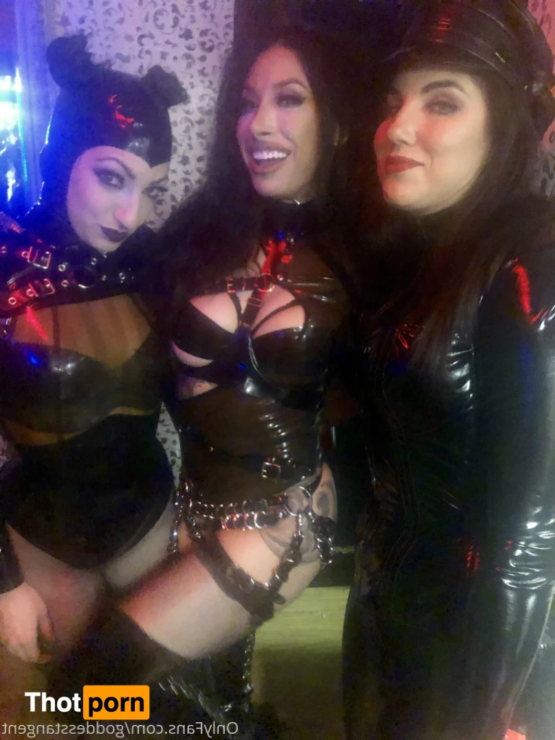 Mistress Tangent 8719817