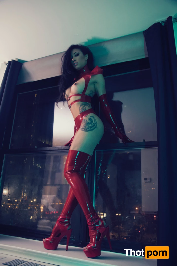 Mistress Tangent 8720008