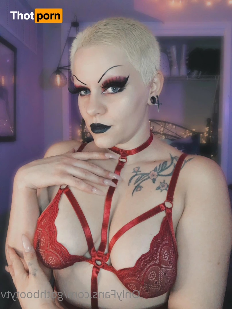 MissGothBooty FREE 8702547