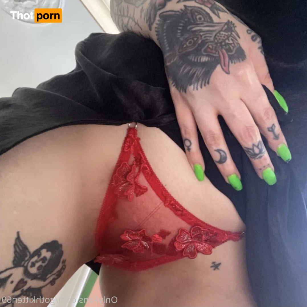 𝒱𝑒𝓁𝑜𝓊𝓇𝒾𝒶 10087952