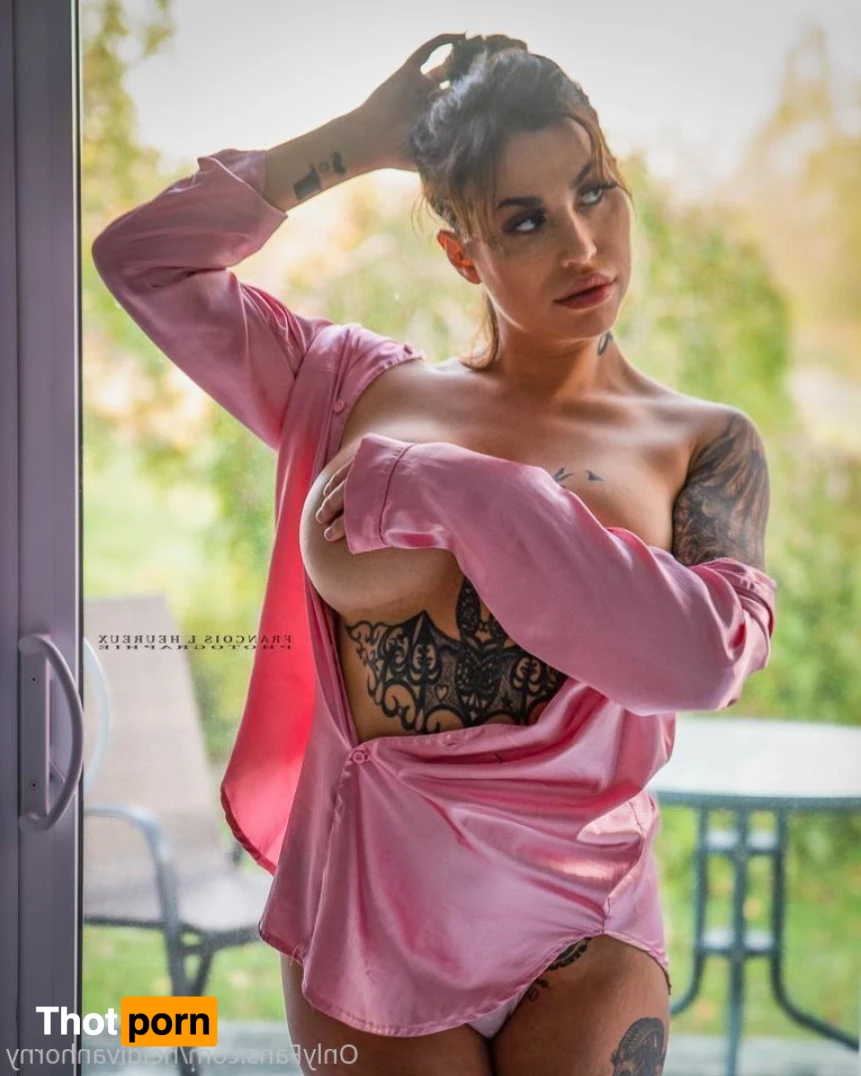 Heidi Van Horny 8665675