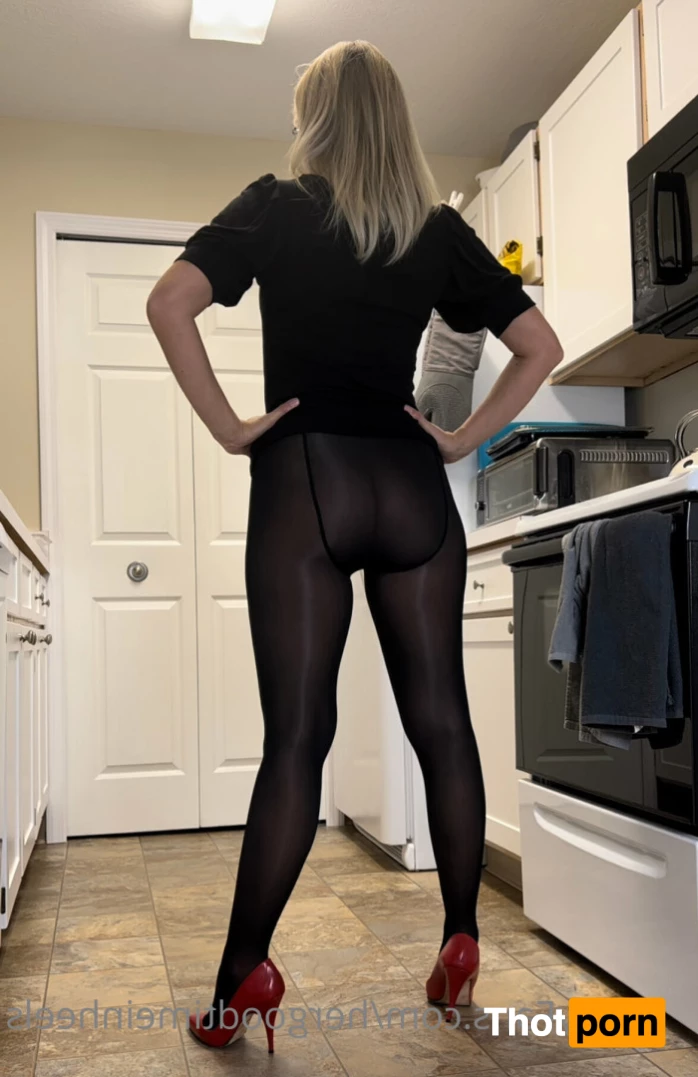 HerGoodTimeInHeels 8778540