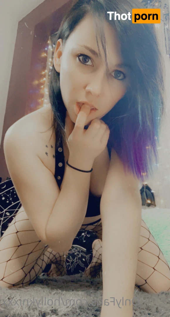 ♡𝐻𝑜𝑙𝑙𝑦’𝑠 𝐻𝑜𝑙𝑒𝑠♡ 8897837