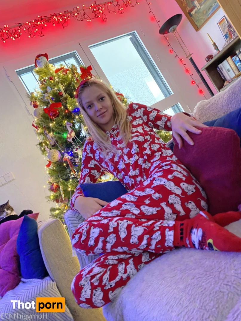 hornygirl1473 8773791