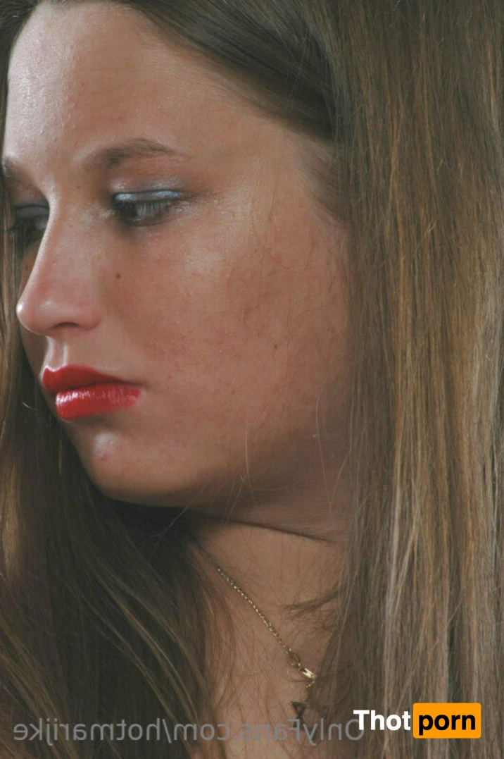 Hot Marijke 15977986