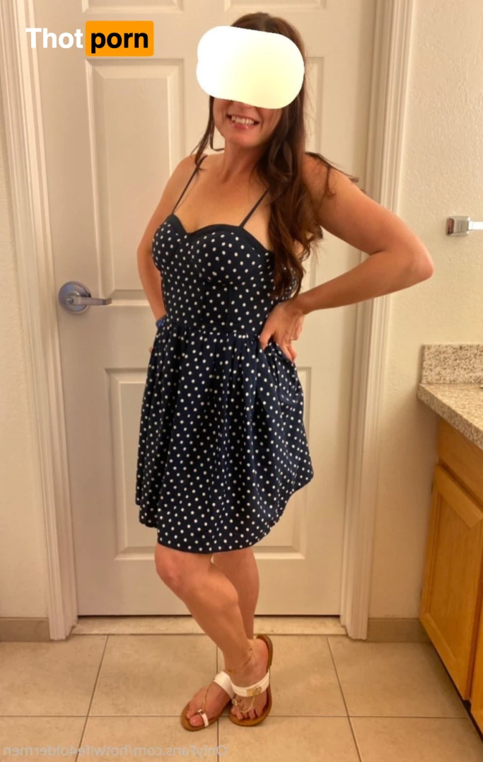 Hotwife4oldmen 8521051