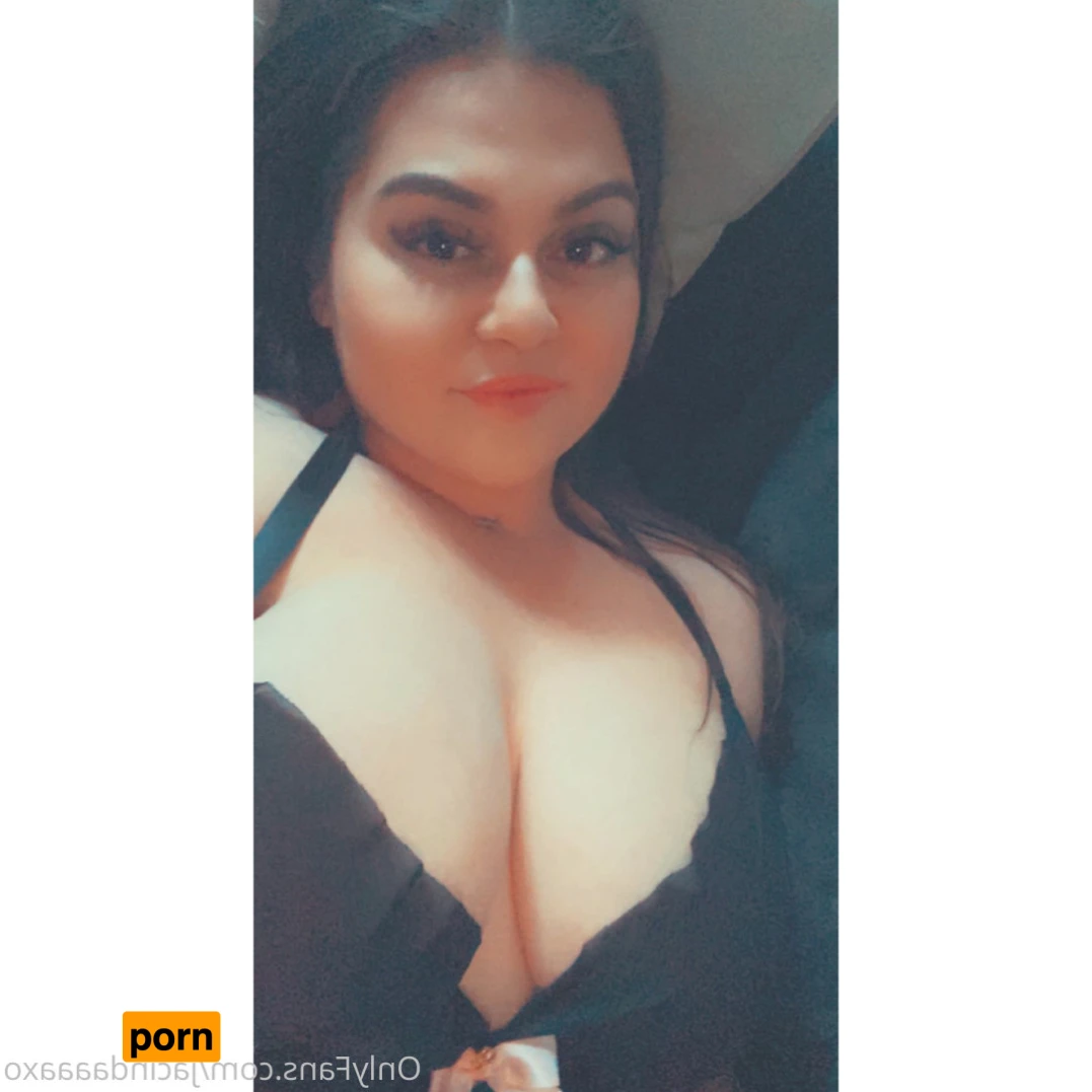 Jacindaa 🤍 15874386