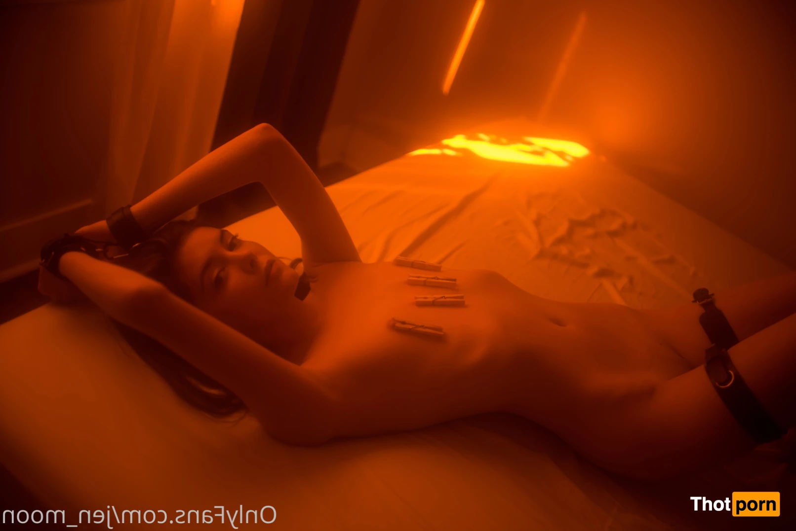 ✨Jen Moon✨ 10212697