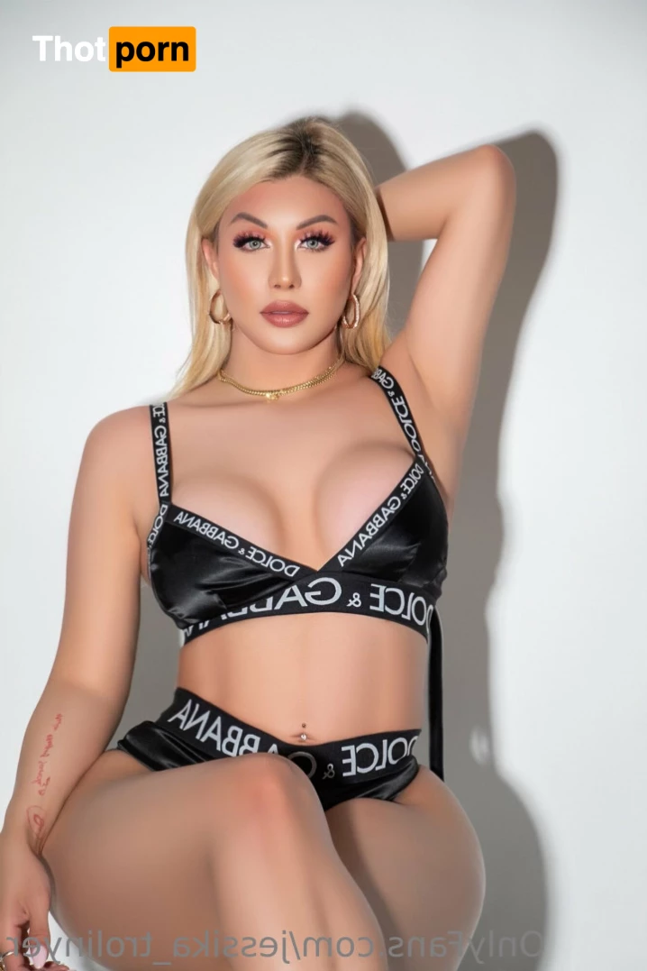 Jessika Trolinyer  ⭐️ 8581654