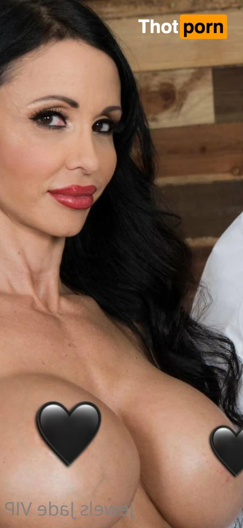 Jewels Jade 15813998