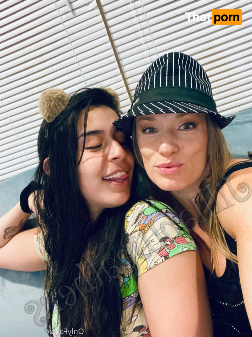 Jillian Weathers VIP 15798716