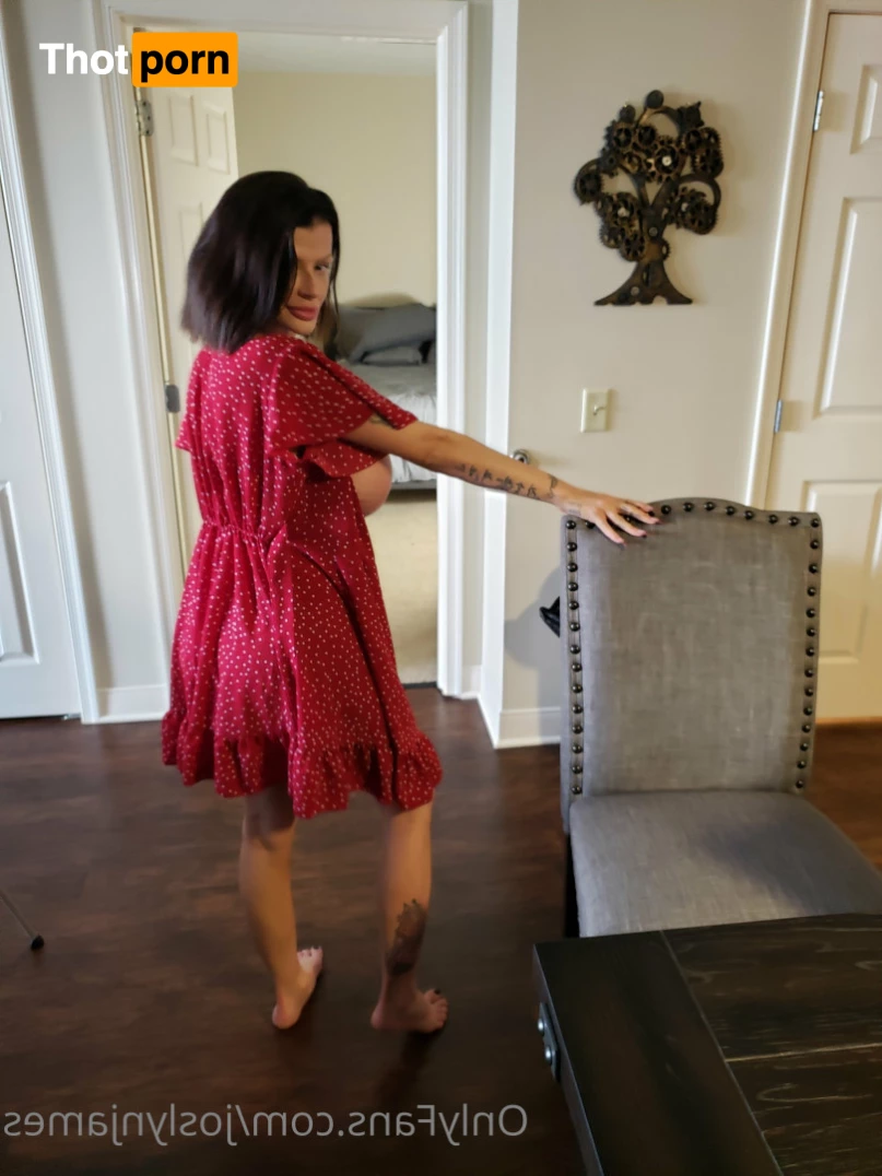 Joslyn James 8759575