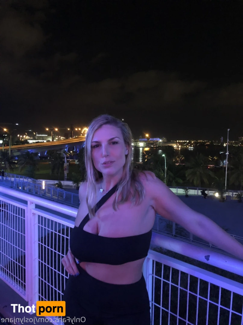 Joslyn Jane 15781570