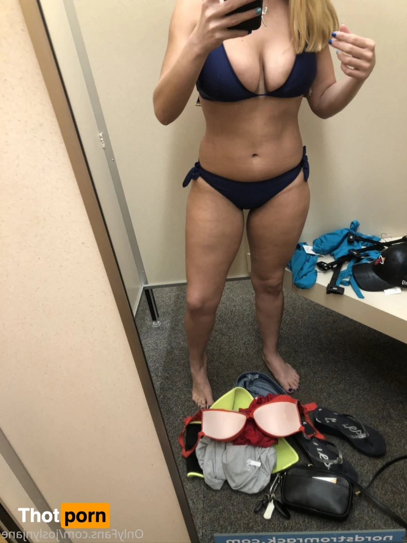 Joslyn Jane 15781649