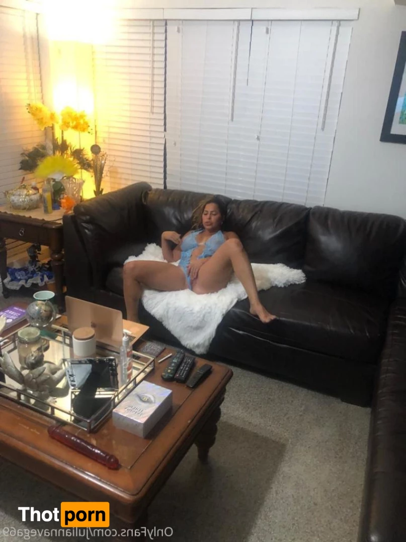 Julianna vega 8570282