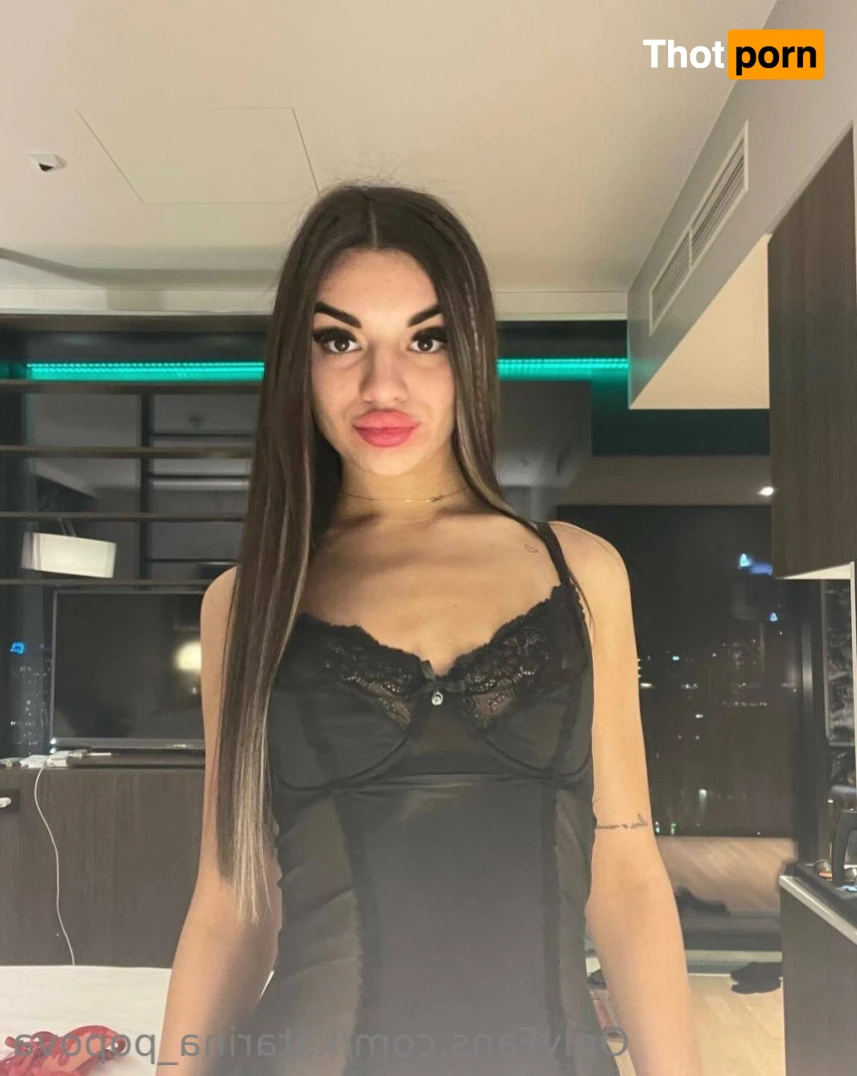 Katarina Popova 15610444