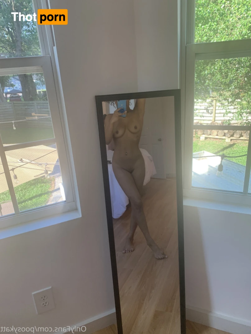 Kat 🍦 👸🏽 15609320