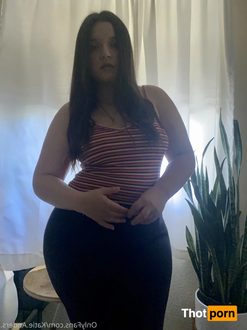 Katie + Rose VIP 8568722