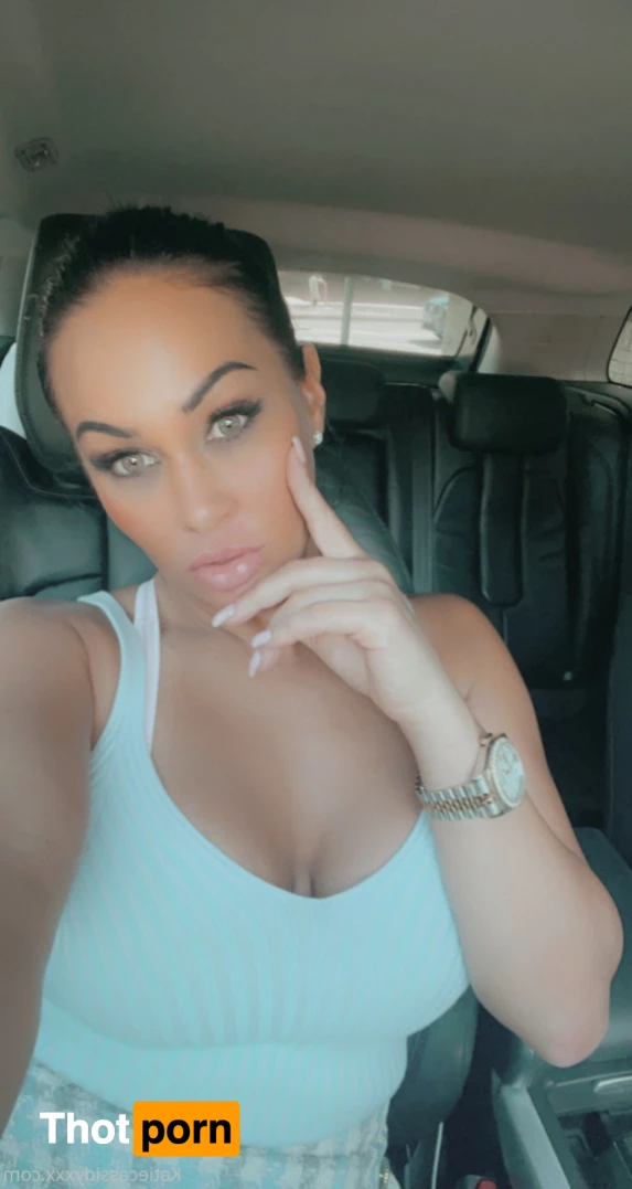 Katie Cassidy 8456858