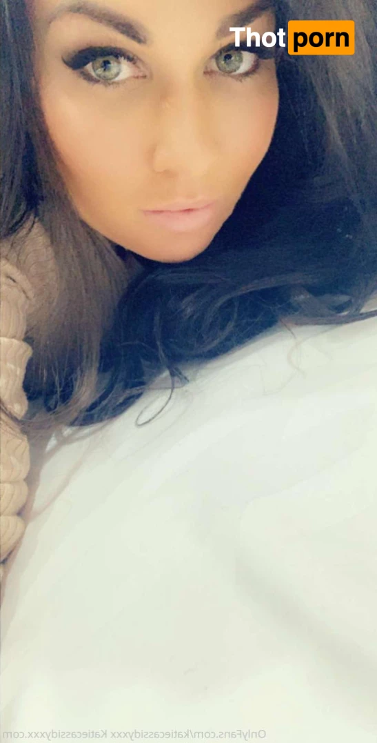 Katie Cassidy 8457150