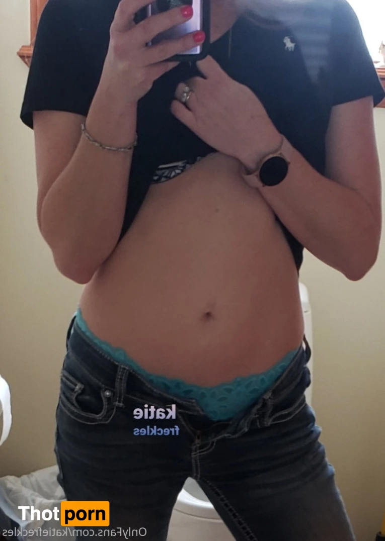 Katie Freckles 💋 10230177