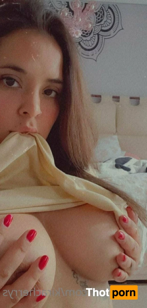 Kira Cherrys 15425161