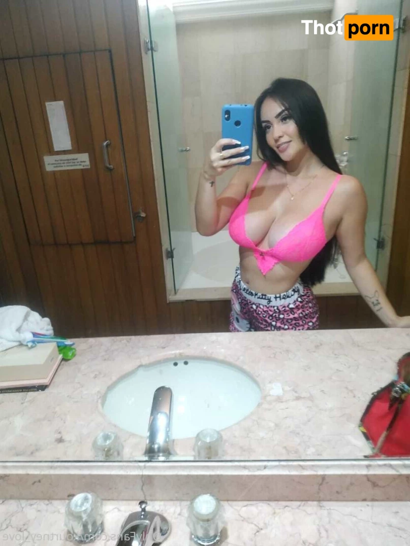 Kourtney Love​ 💕 8548446