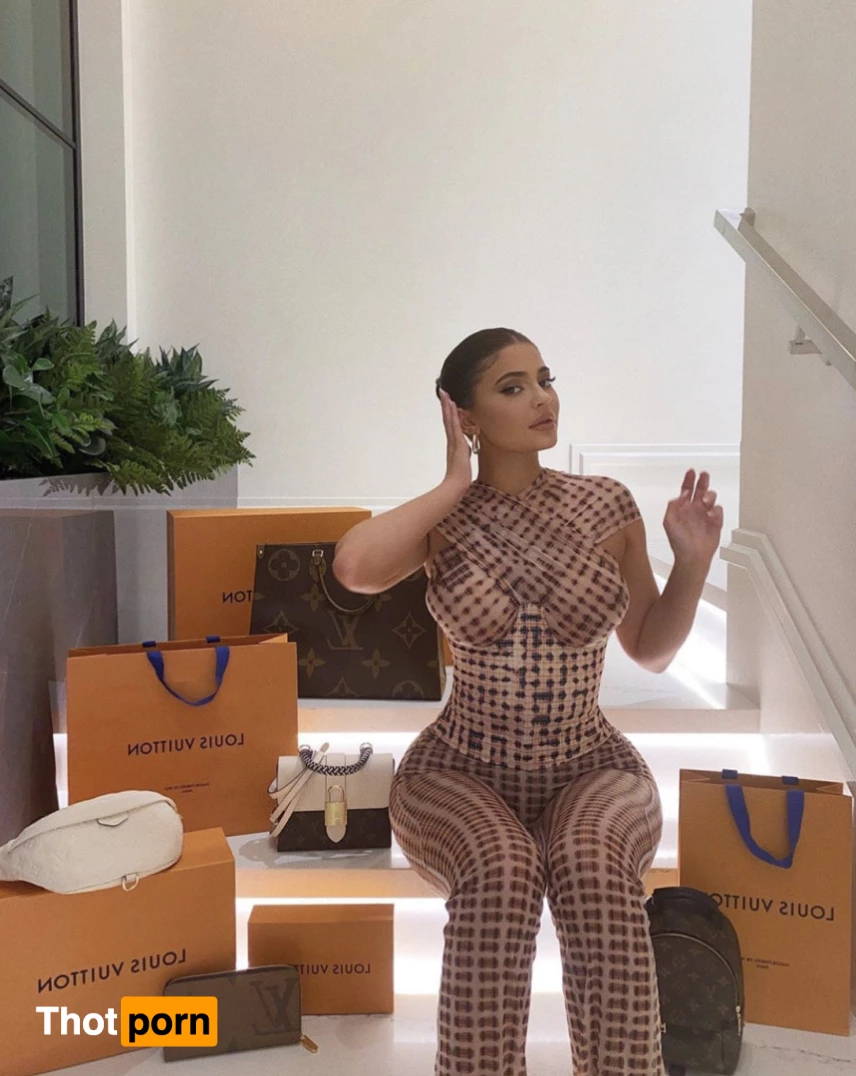 kyliejenner.2 8613829