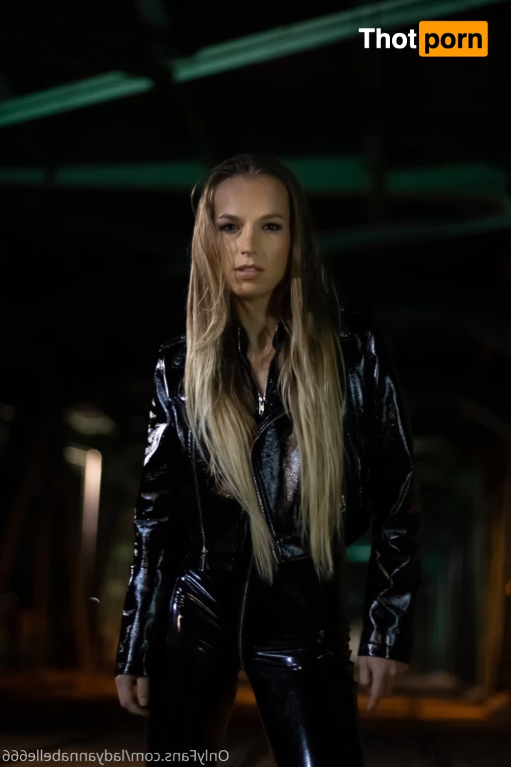 Lady Annabelle 10051398