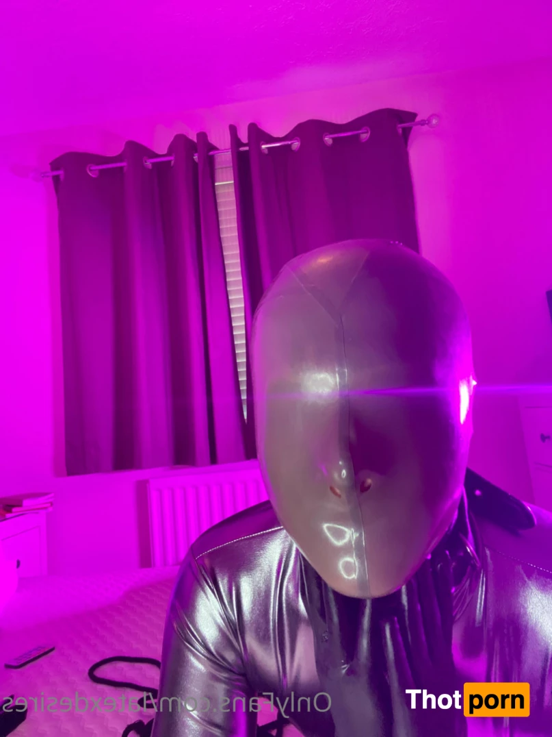 Latex Desires 8562687