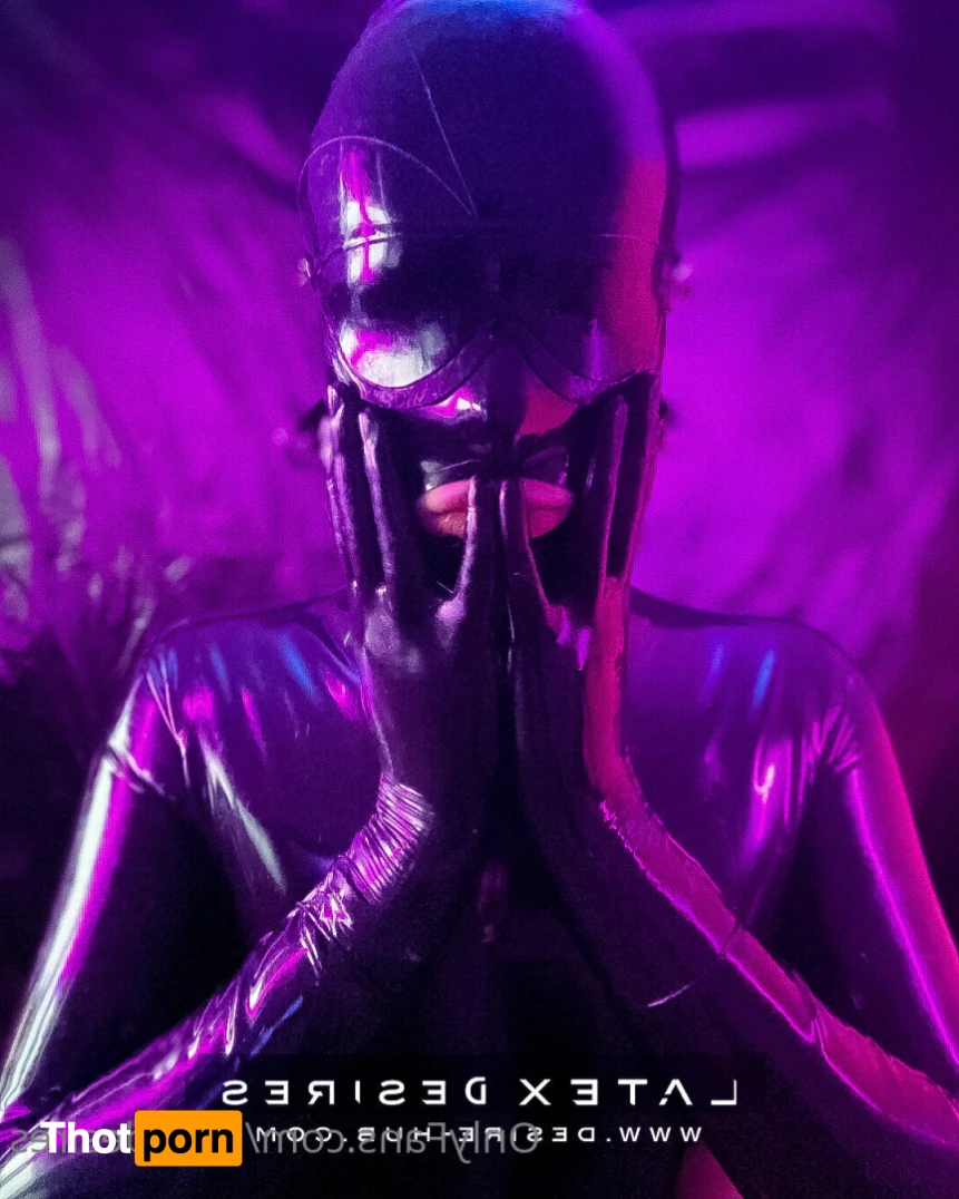 Latex Desires 8562725