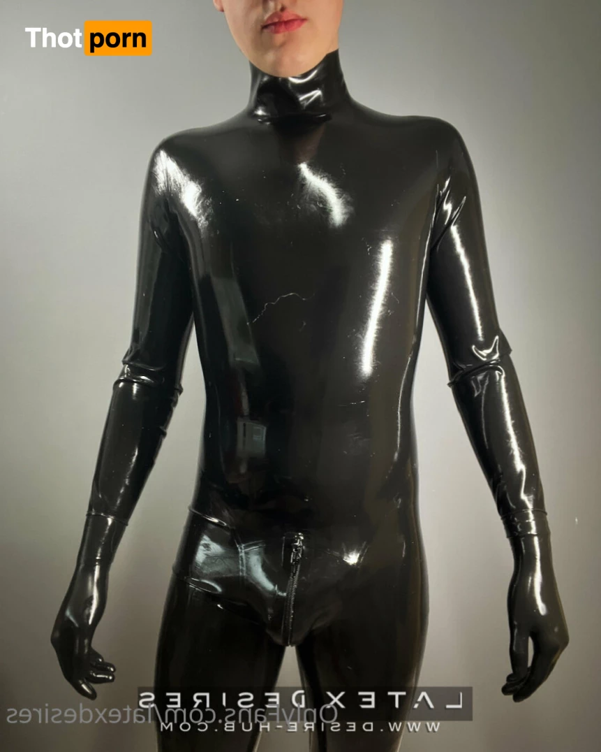 Latex Desires 8562890