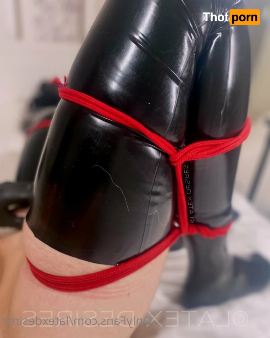 Latex Desires 8562988