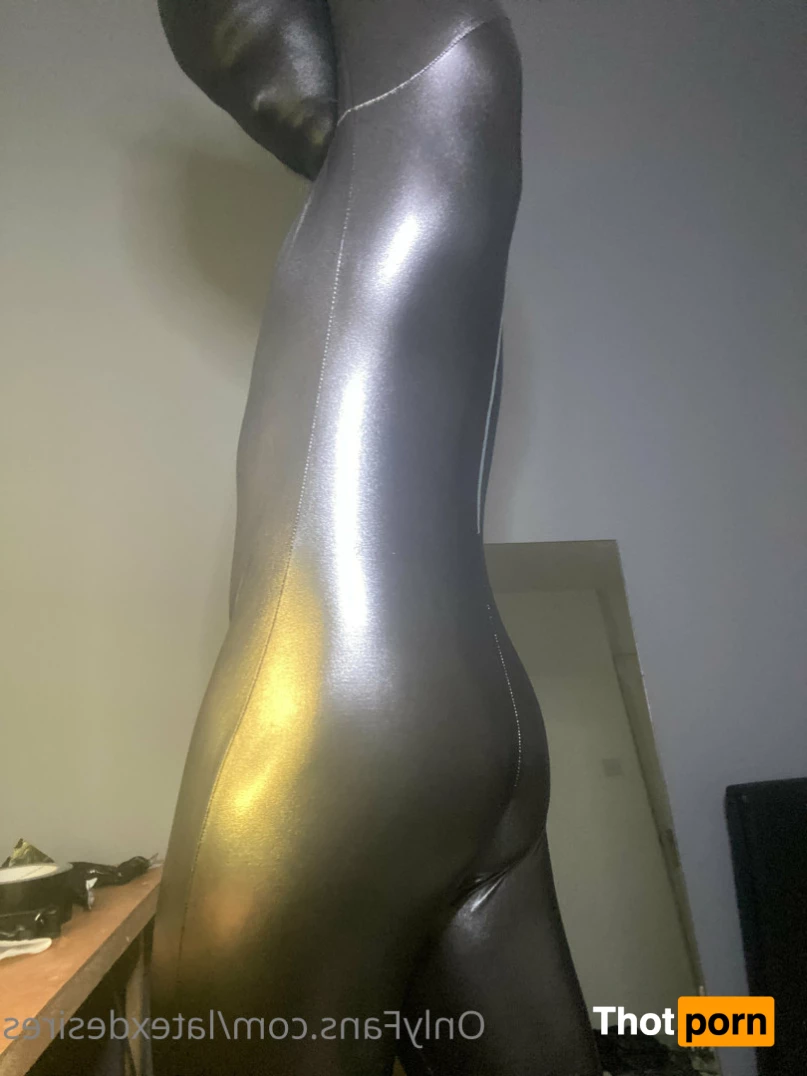 Latex Desires 8562997