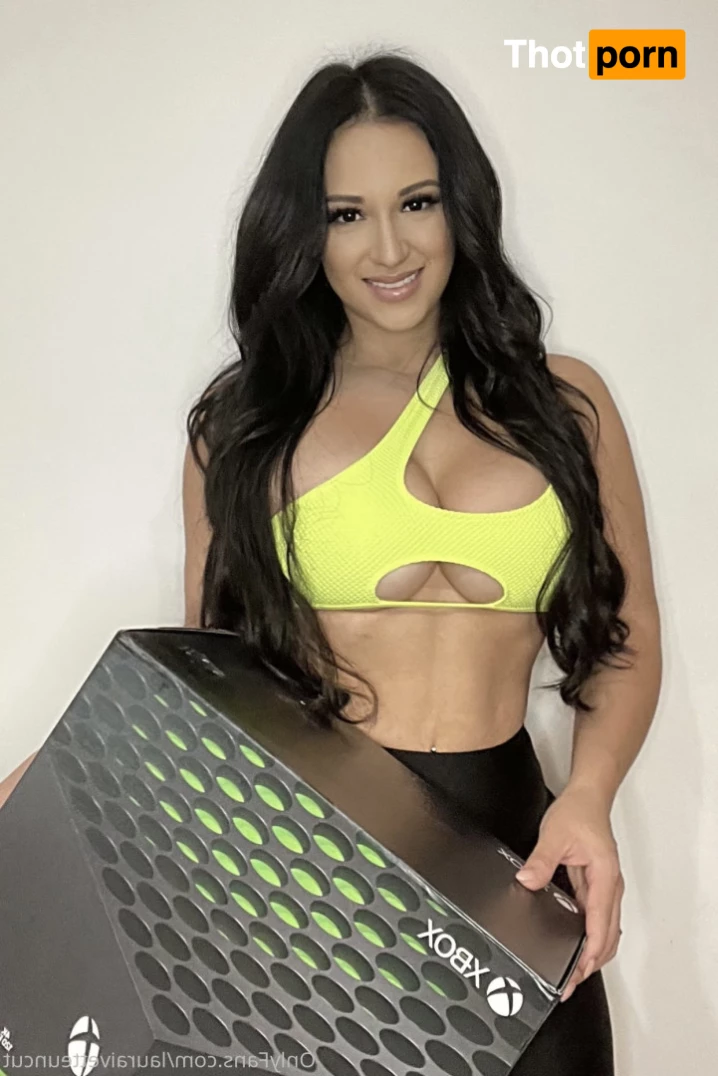 Laura Ivette VIP 8419703