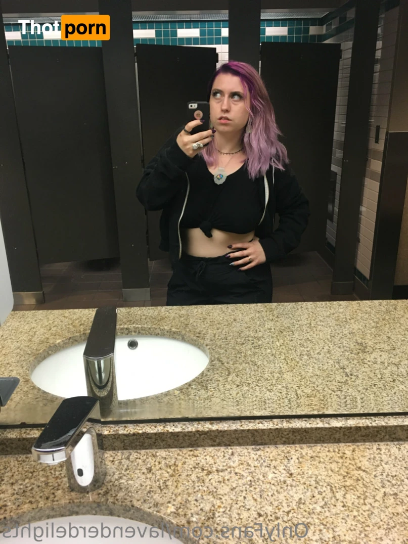 Lavender Delights 8644310