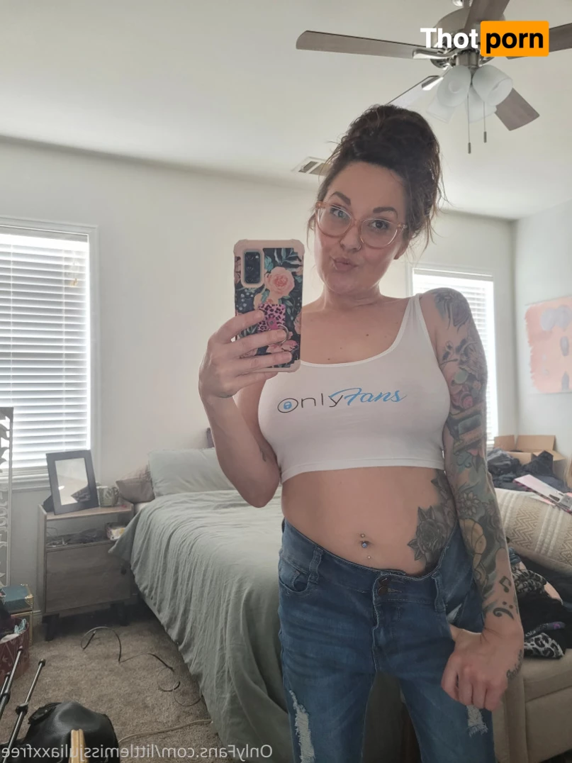 Little Miss JuliaXX 10071098