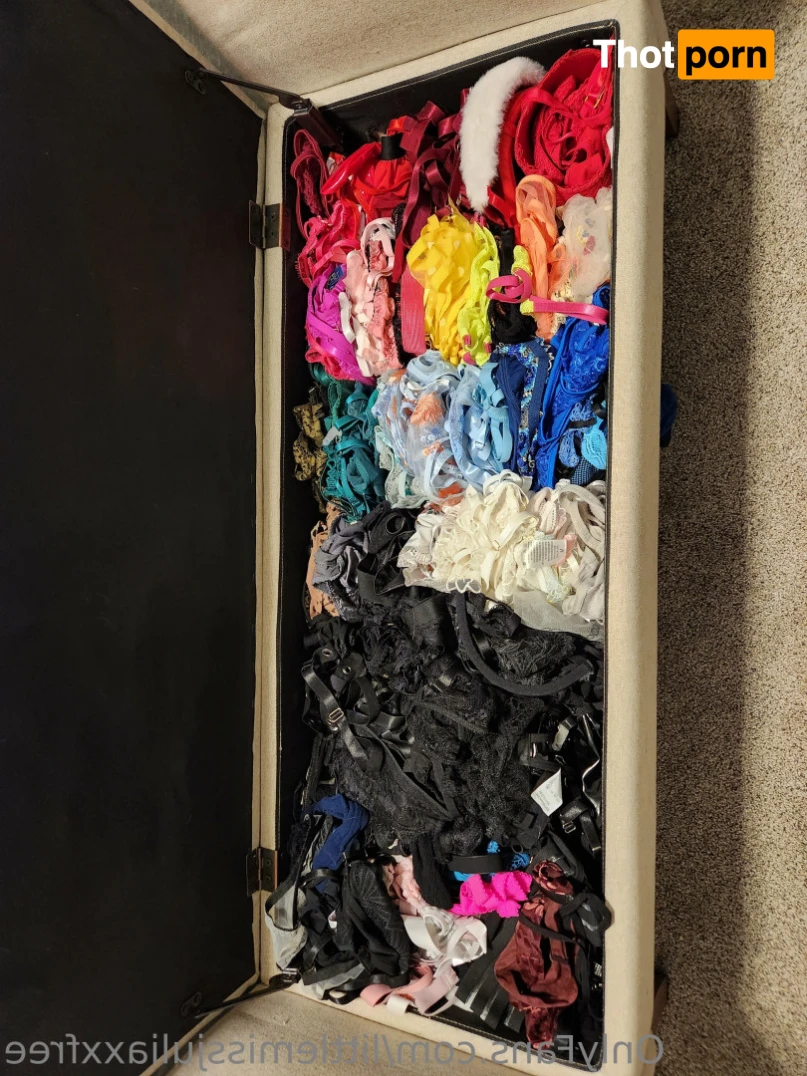 Little Miss JuliaXX 15102534