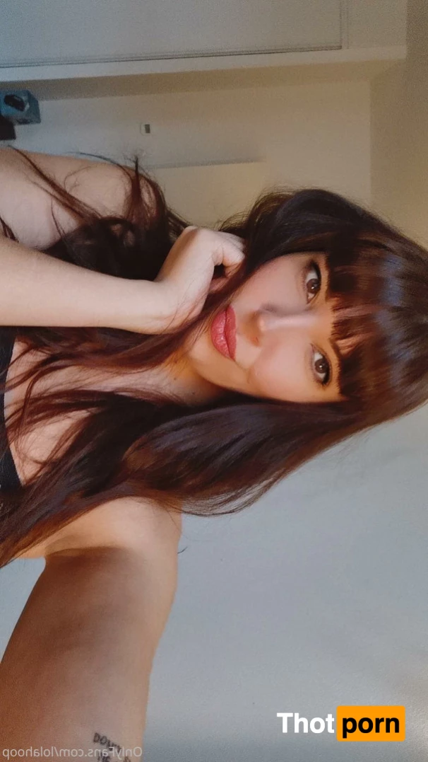 Lola Hoop (LustLouise) 8363860