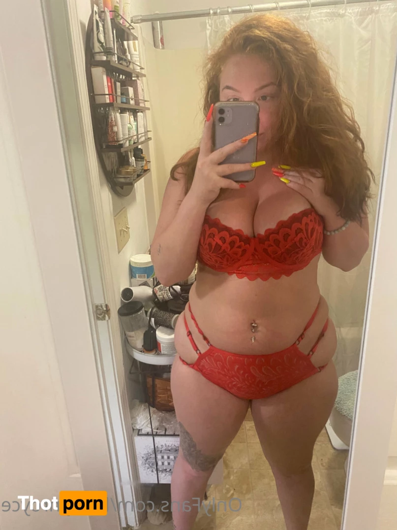 Londyn Royce 8299432