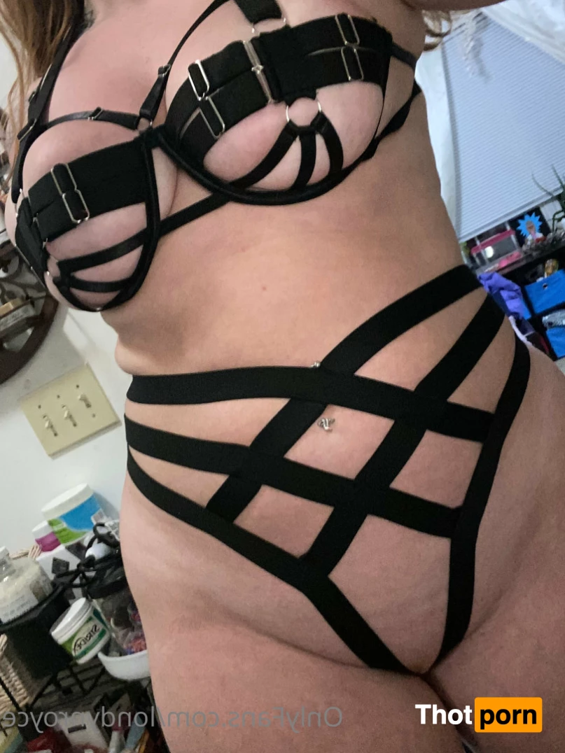 Londyn Royce 8299506