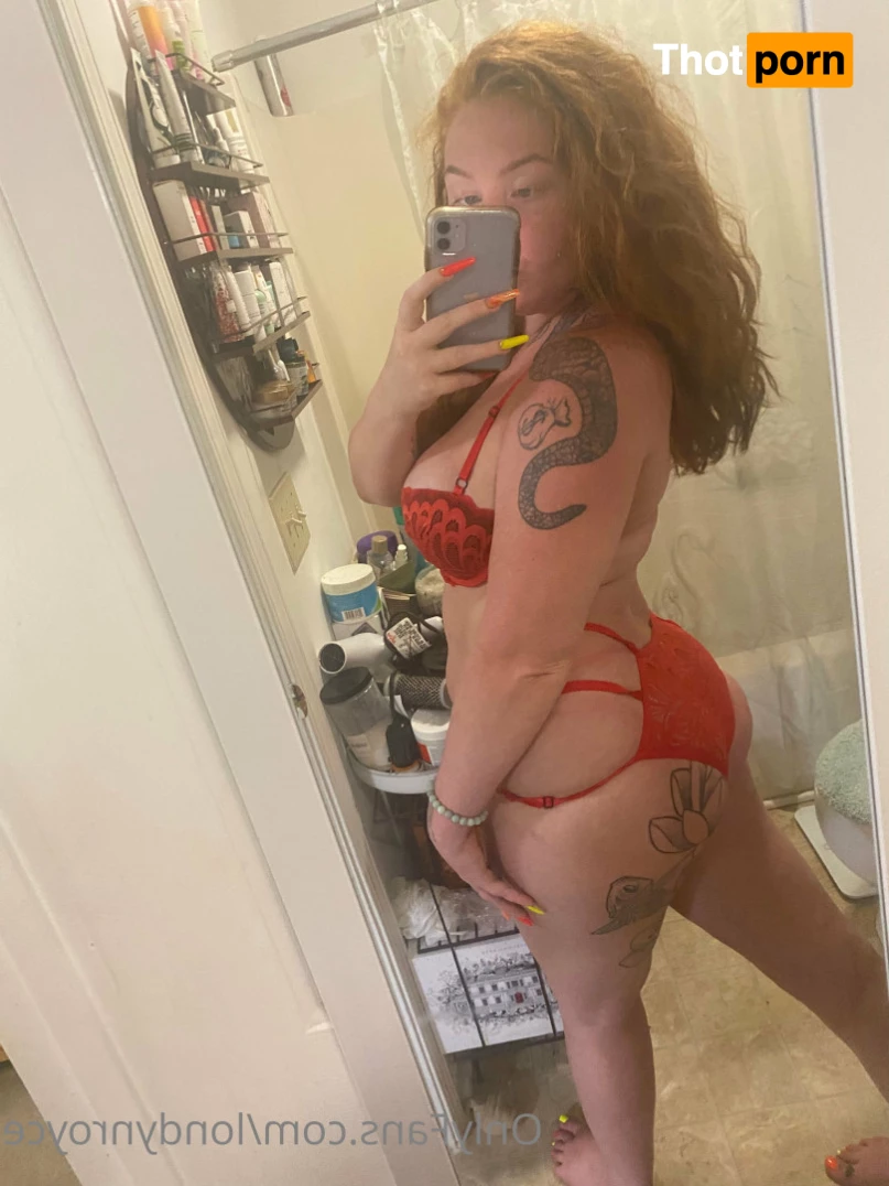 Londyn Royce 8299573