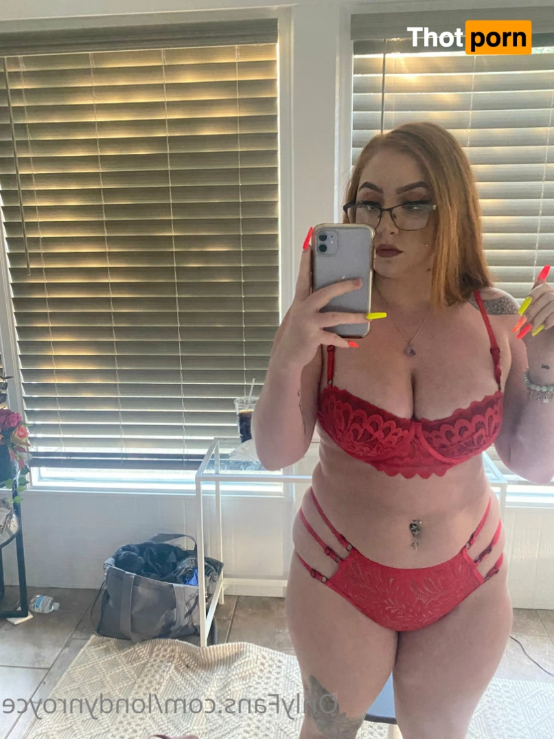 Londyn Royce 8299691