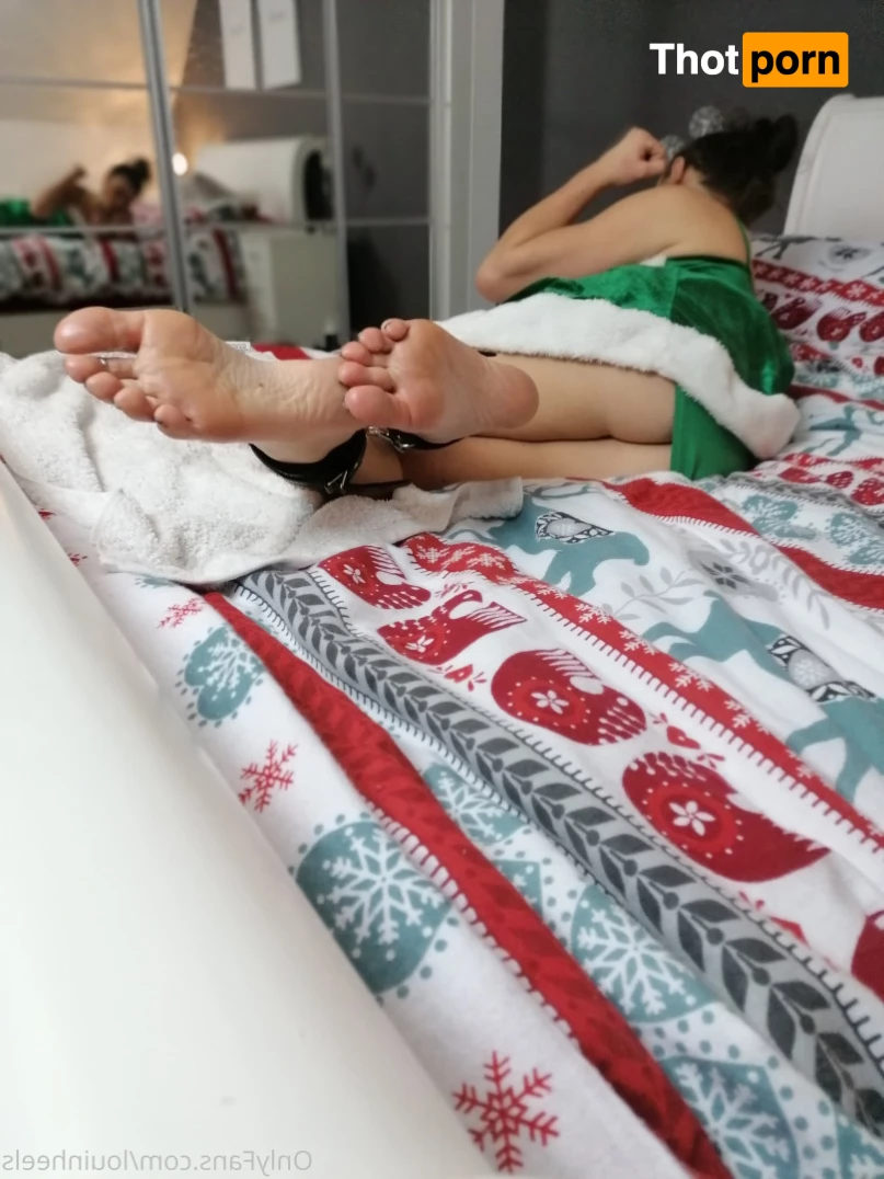 Lou In Heels 10194363