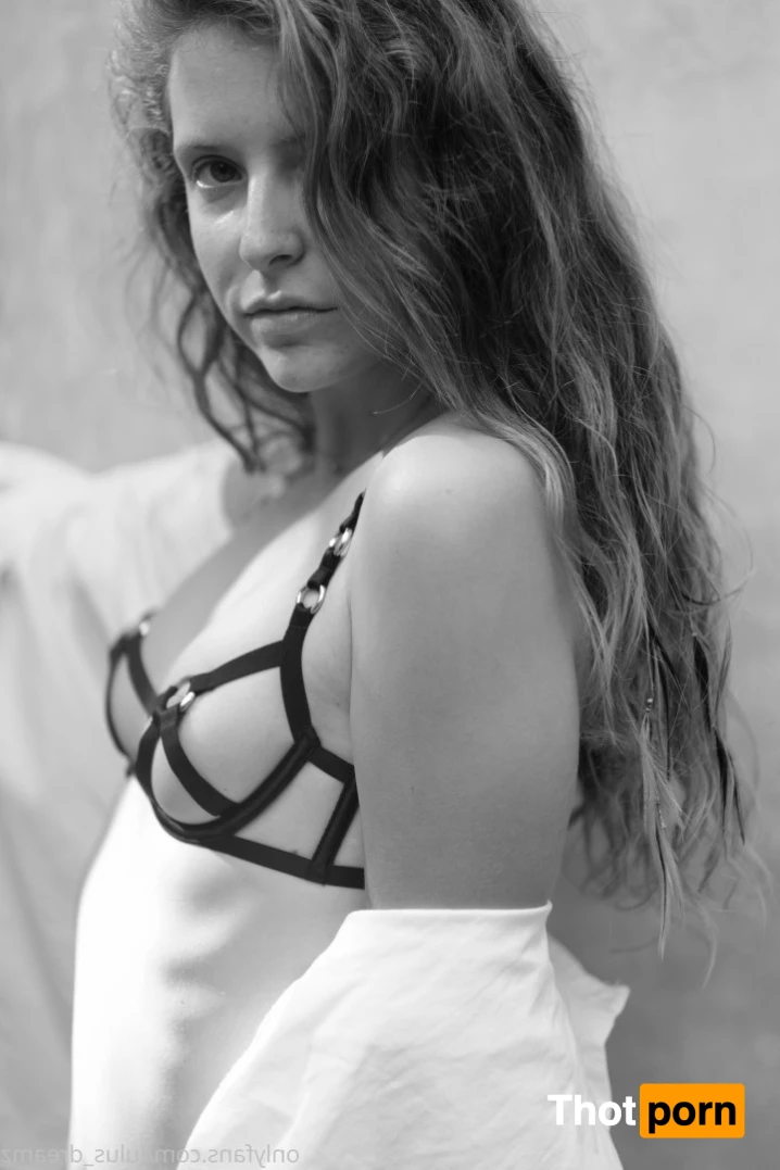 lulusdreamz • Top 0.4% 🦁✨ 14976468