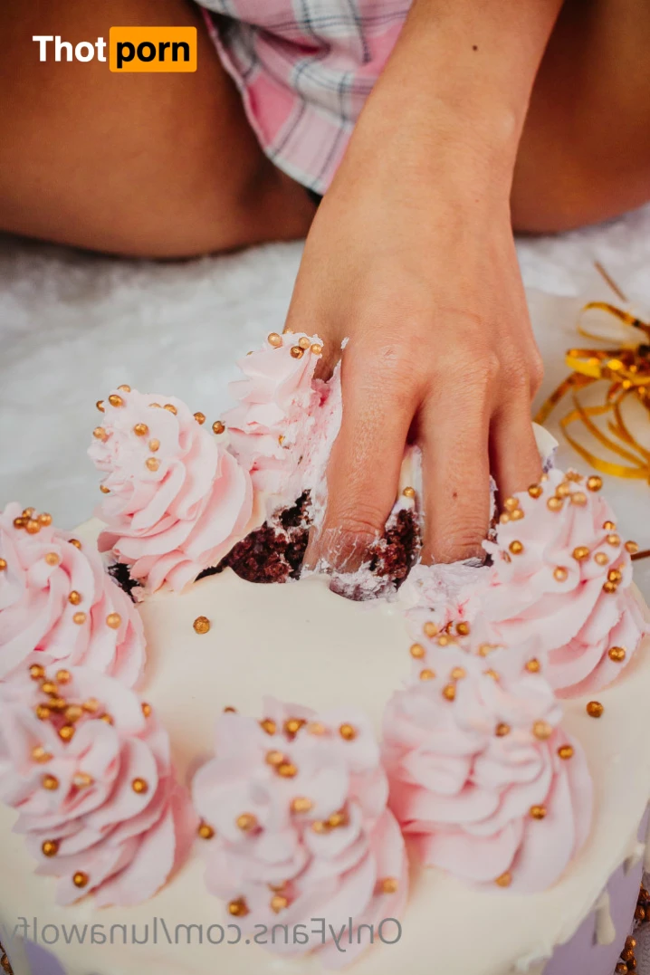 LunaWolfy • cute gf 🌸 15249260