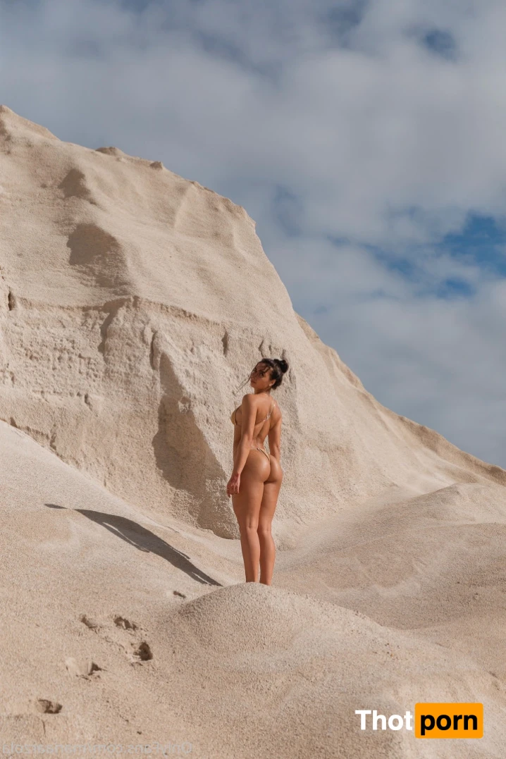 Maria Arzola 14841430