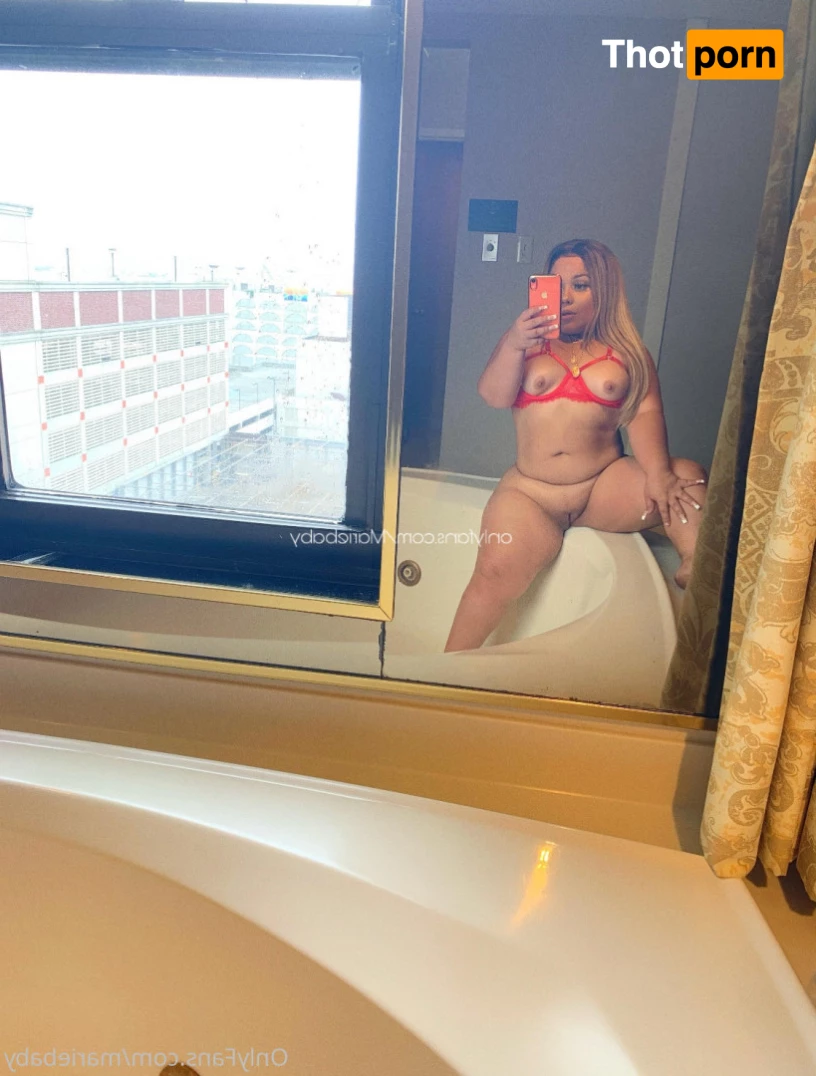 smokey 🤍 10145677